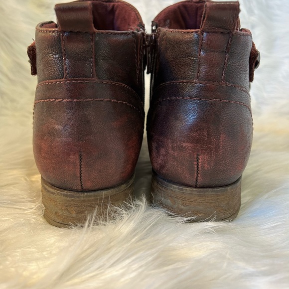 Earth brand booties. Sz 7.5 - Picture 5 of 11